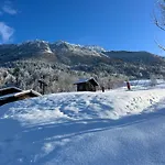 Au Pre Des Saisons